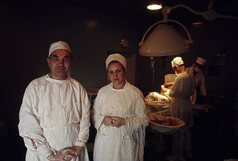 Николай Блохин (хирург-онколог, академик АН СССР и АМН СССР) с женой Надеждой после операции