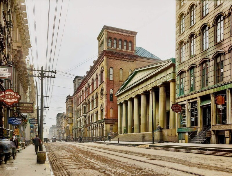 Город Цинциннати, около 1900 года. "Лафайет и Франклин Бэнкс и масонский храм на Третьей улице".