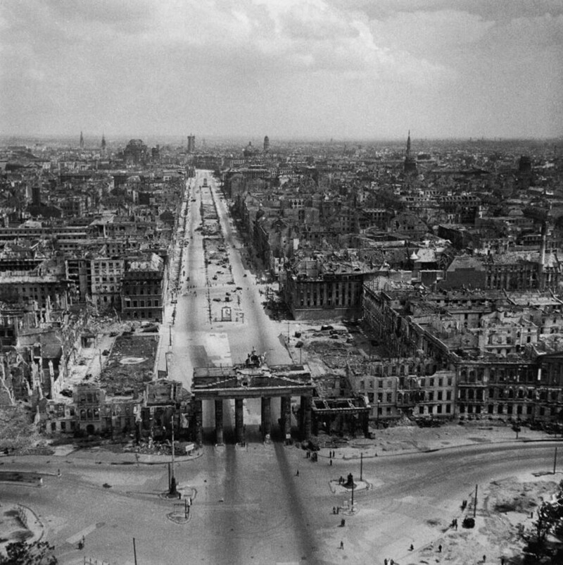 Берлин после войны, 1945 год