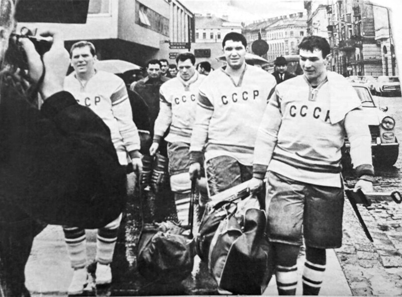Эдуард Иванов, Старшинов, Зингер и Рагулин.  Вена, ЧМ-1967