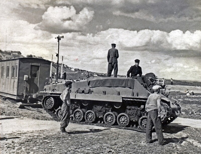 Демилитаризованный танк "Шерман" в народном хозяйстве СССР. ок. 1950 года