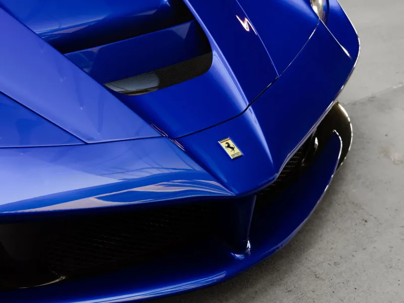 Ожидается, что Ferrari LaFerrari будет продана с аукциона за 4,5 миллиона долларов