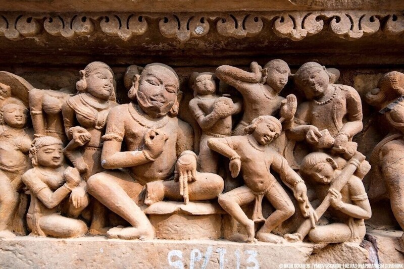 Некоторые грани неприличия древних индийцев: каменные изваяния Каджурахо