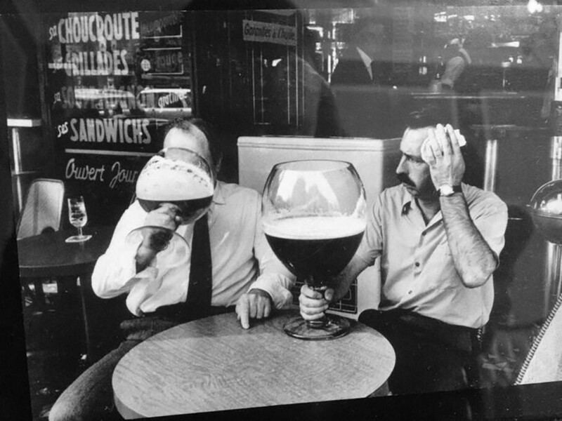 По бокальчику пива, Бельгия, 1971 год