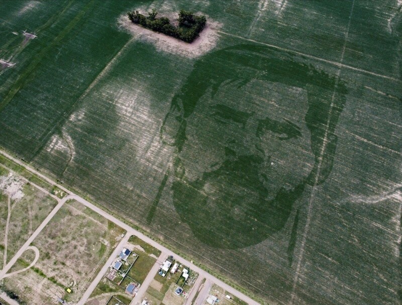 Фермер из Аргентины сделал на поле портрет Месси