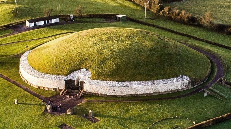 “Ньюгрейндж” - гробница в Ирландии, она старше пирамид и Стоунхенджа