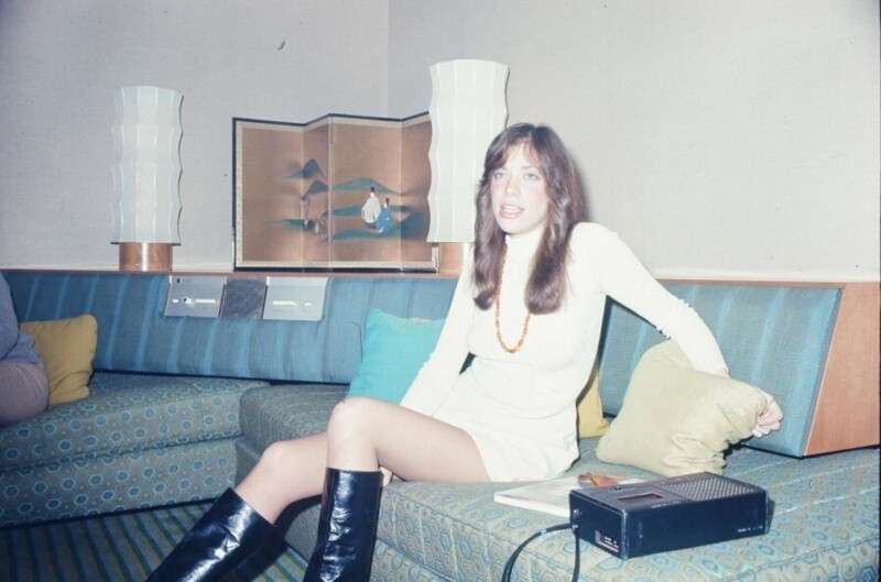 Январь 1973 года. Американская певица Карли Саймон. Фото Koh Hasebe.