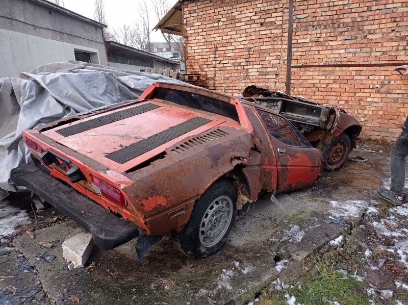 Останки ржавого Maserati Merak 1979 года выставили на eBay за 15 000 евро