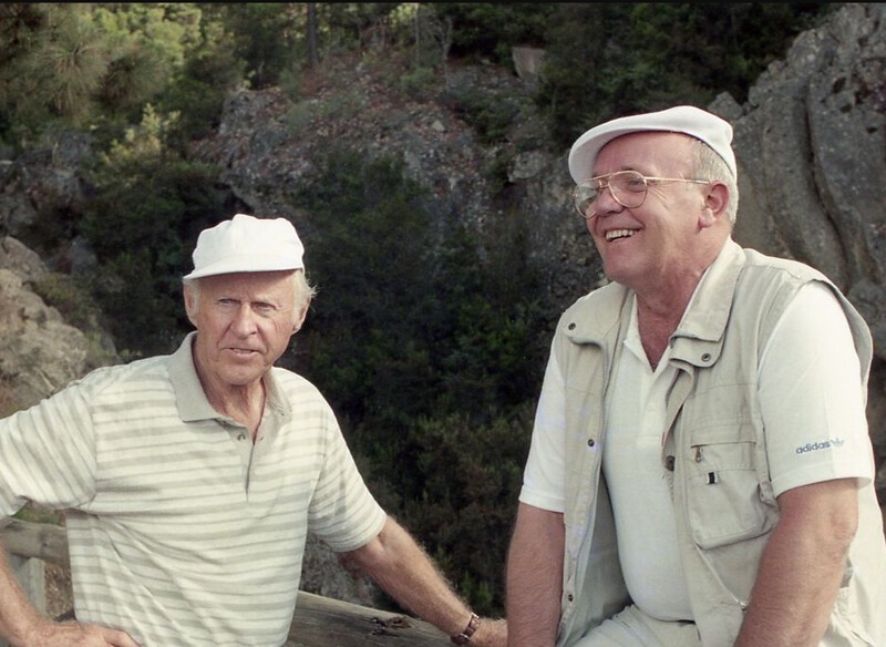 Юрий Сенкевич и норвежский путешественник Тур Хейердал по дороге на вулкан Тейде на острове Тенерифе во время выпуска программы «Клуб путешественников», 1996 год