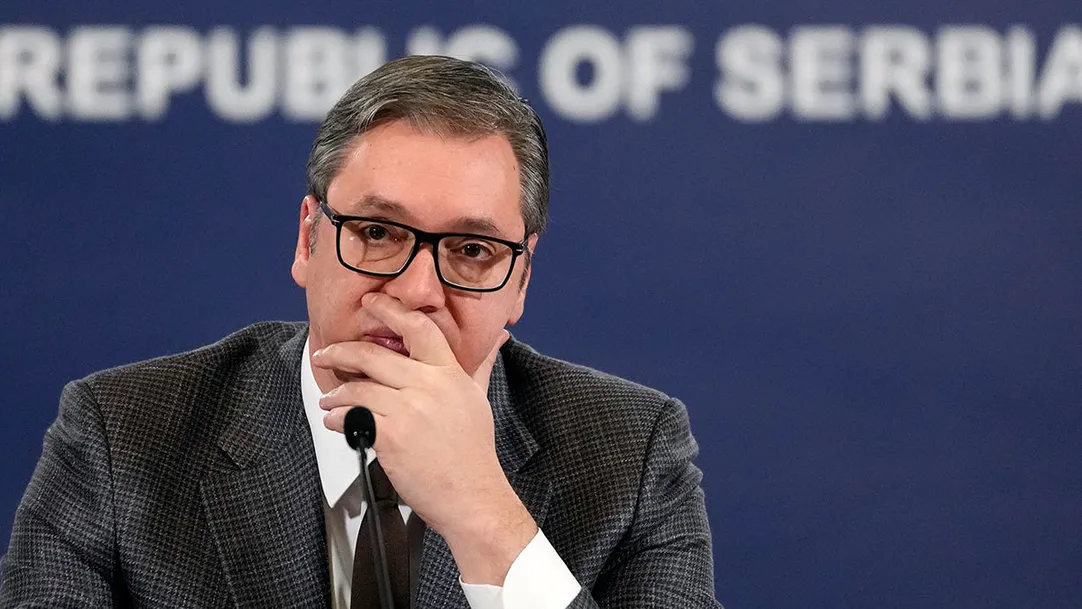 В Сербии депутаты устроили драку во время обсуждения санкций против России