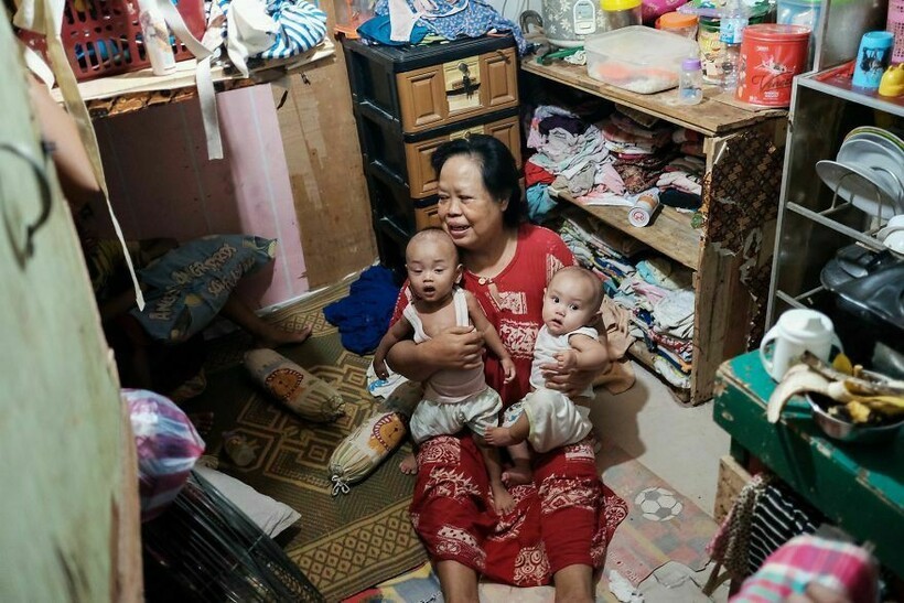 Пока все живут в 2023 попрошайки Индонезии живут в 2300