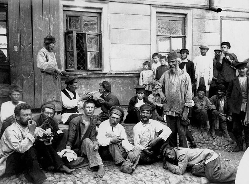 Нижегородские босяки. Фото Максим Дмитриев, 1897 – 1903 год, г. Нижний Новгород