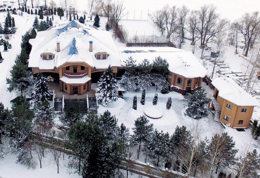 фото домов российских знаменитостей