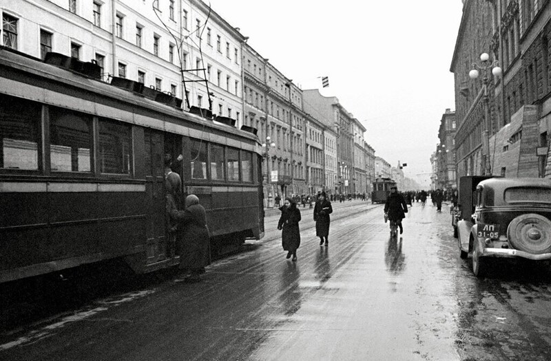 Каким был Ленинград в 1942 году? 20 фотографий блокадного города, который не сдался