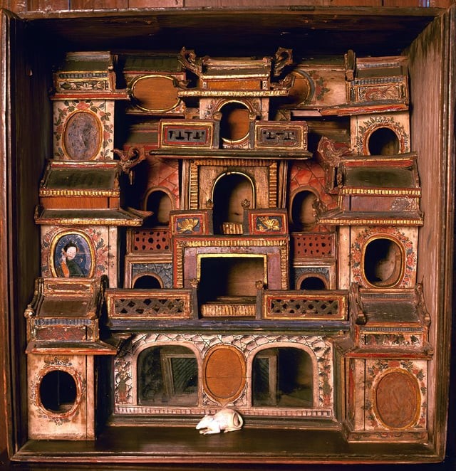 10. Миниатюрный домик для домашних мышей, Китай, династия Цин, 19 век