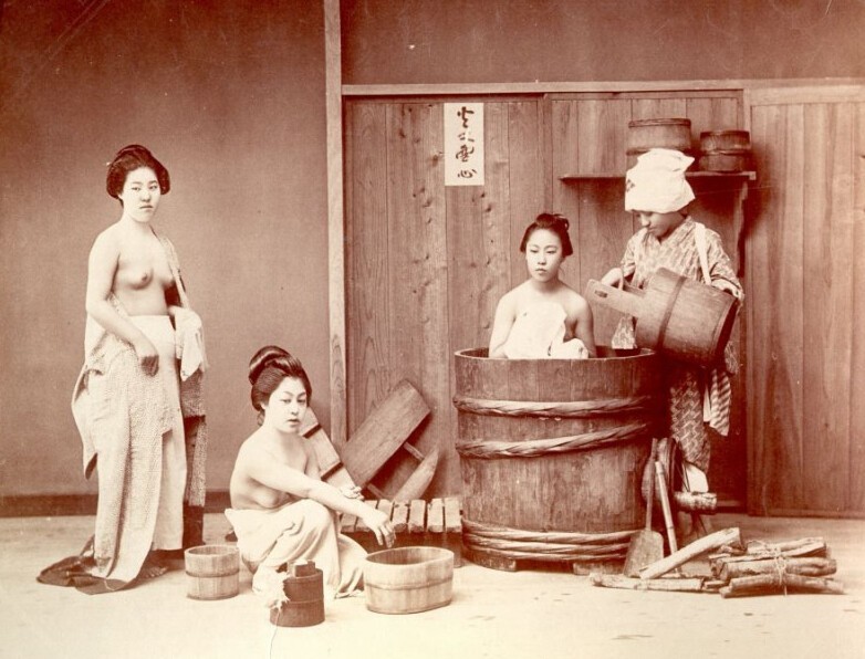 Японская деревенская баня. ок. 1900 года