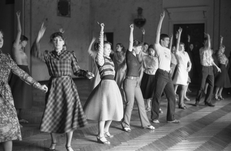  Урок танцев в рабочем клубе Алюминиевого завода. Новокузнецк, 1983 год