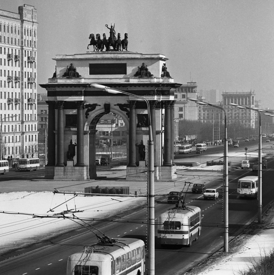 7 марта 1973 года. Москва. Кутузовский проспект. Фото Виктор Кошевой