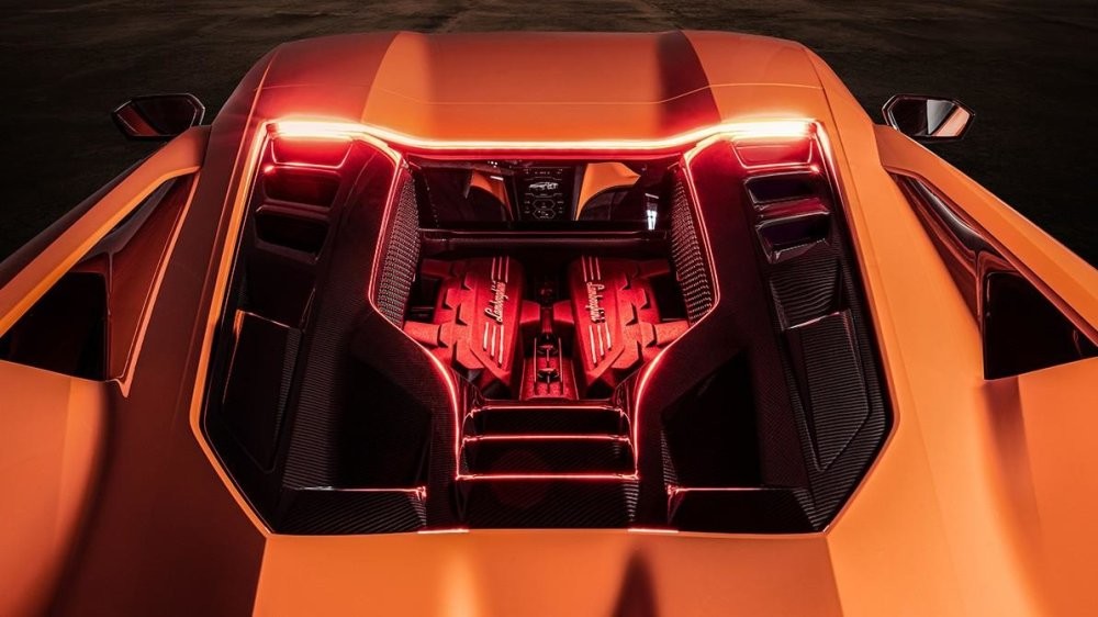 Lamborghini представила гиперкар Revuelto с мощностью 1015 л.с.