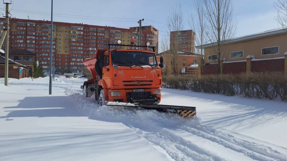 Казахстан занесло снегом
