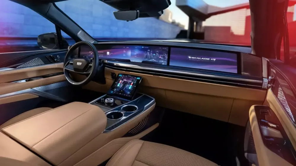 Новый роскошный электрический внедорожник Cadillac Escalade IQ