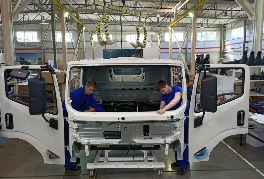 Калининградский автозавод начал производство китайских грузовиков и пикапов JMC