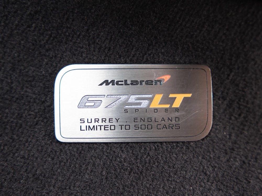 McLaren 675LT, принадлежащий чемпиону мира по ралли, выставили на продажу