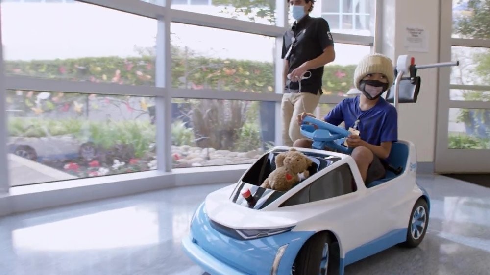 Honda разработала электромобиль, чтобы сделать счастливее маленьких пациентов больниц
