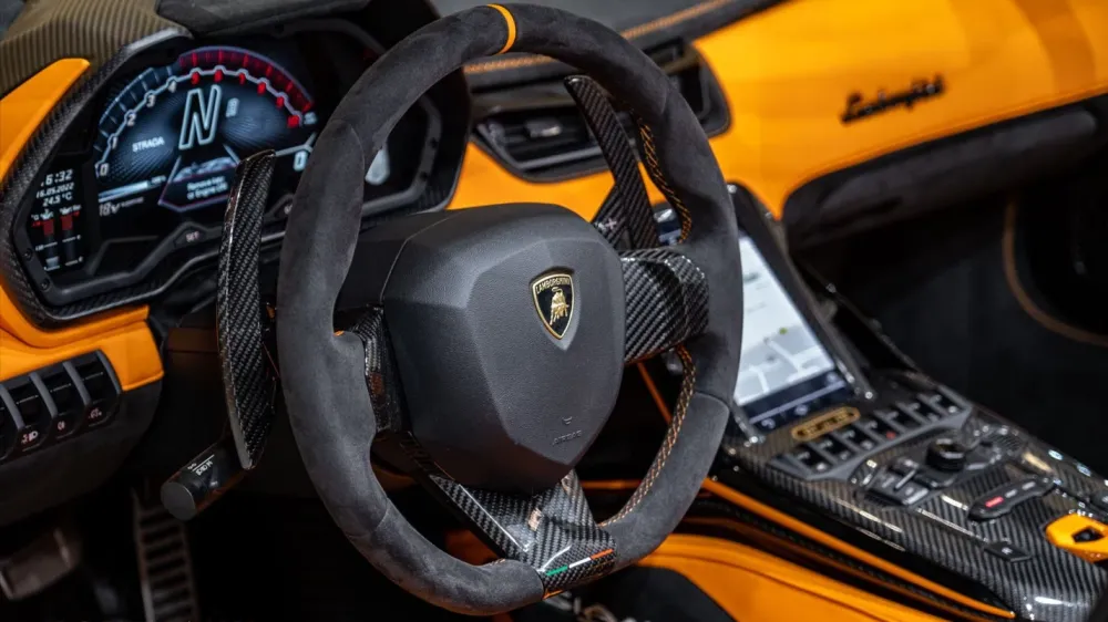 Lamborghini Sian FKP 37 почти без пробега оценили в 586 миллионов рублей