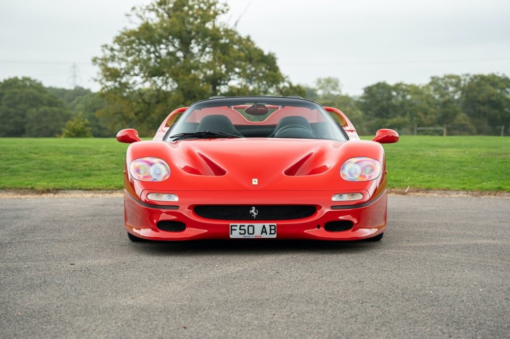 Ferrari F50 британского певца Рода Стюарта нашёл нового владельца
