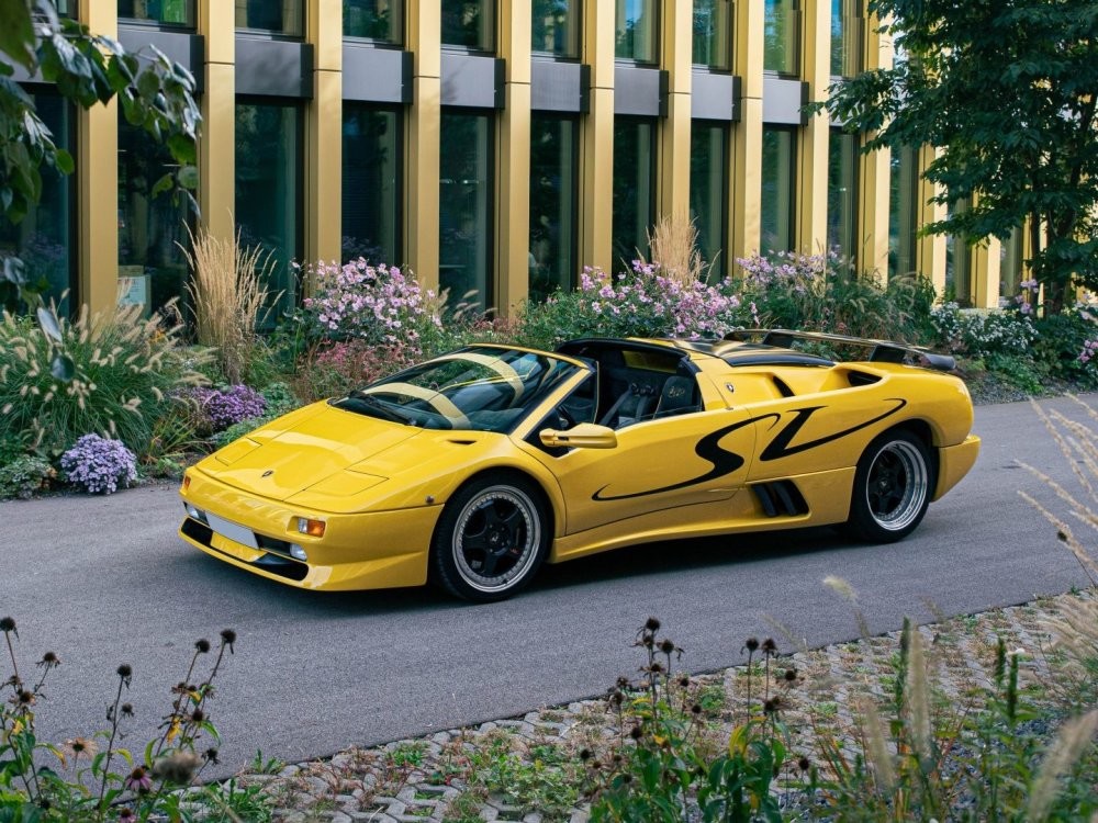 Знакомый автомобиль всем любителям игры NFS - Lamborghini Diablo SV пустят с молотка