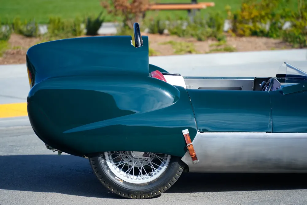Спидстер с необычной внешностью - Lotus Eleven Sports 1956 года выставили торги