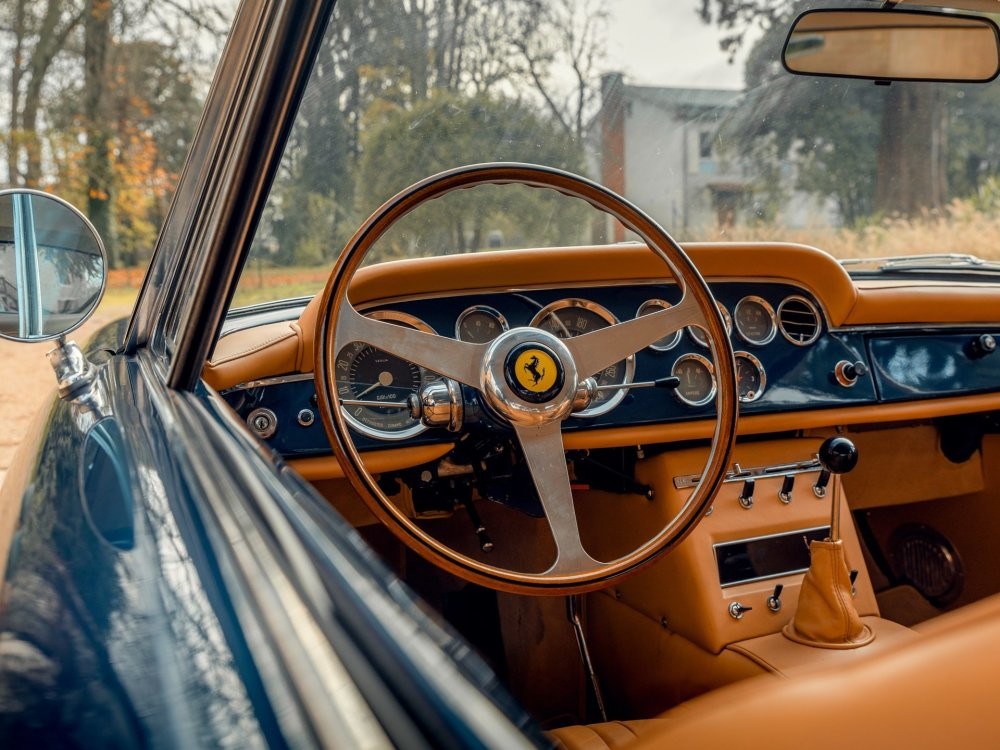 Ferrari 250 GTE 1963 года участвовавший в гонках оценили в 38 миллионов рублей