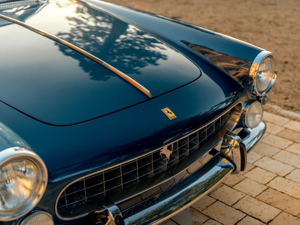 Ferrari 250 GTE 1963 года участвовавший в гонках оценили в 38 миллионов рублей