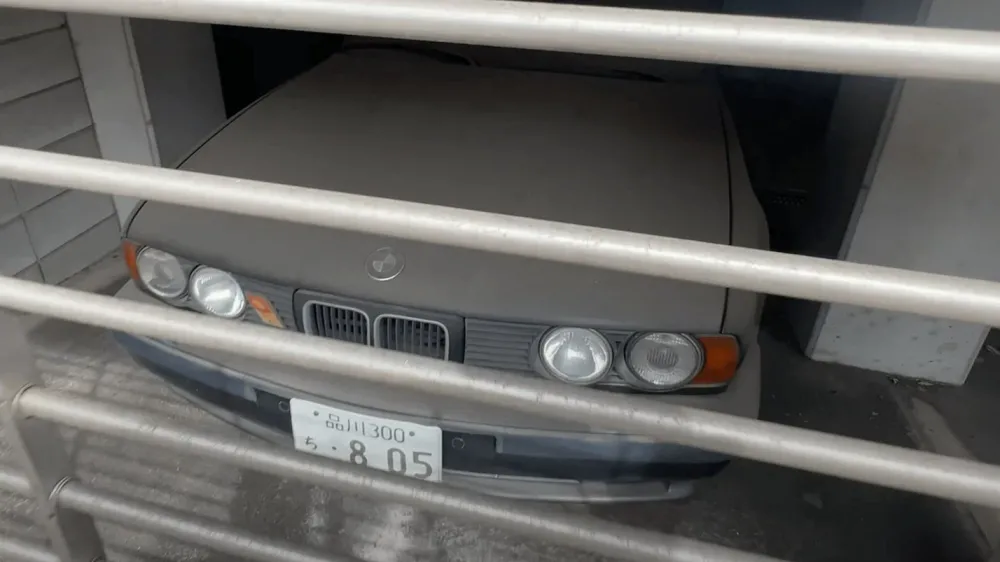 Брошенные культовые машины на улицах Японии