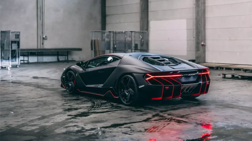 Очень редкий суперкар Lamborghini выставят на аукцион