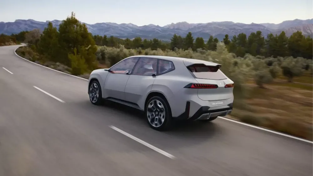 BMW представила концепт электрического кроссовера Vision X, который выйдет в следующем году