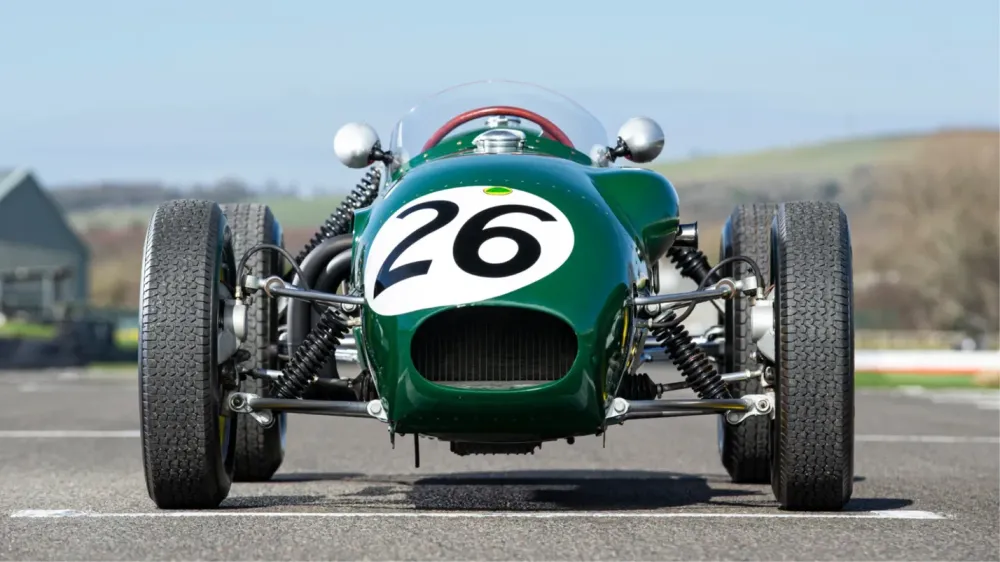 Болид Формулы-1 Lotus-Climax Type 12 пустят с молотка
