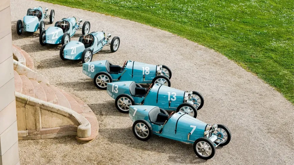 Bugatti и Little Car Company представили лимитированную версию компактного автомобили Baby II 
