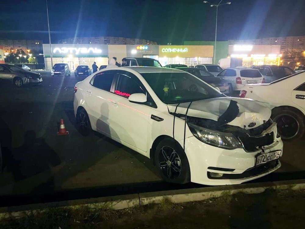 Пьяный подросток разбил кучу машин на парковке ТЦ
