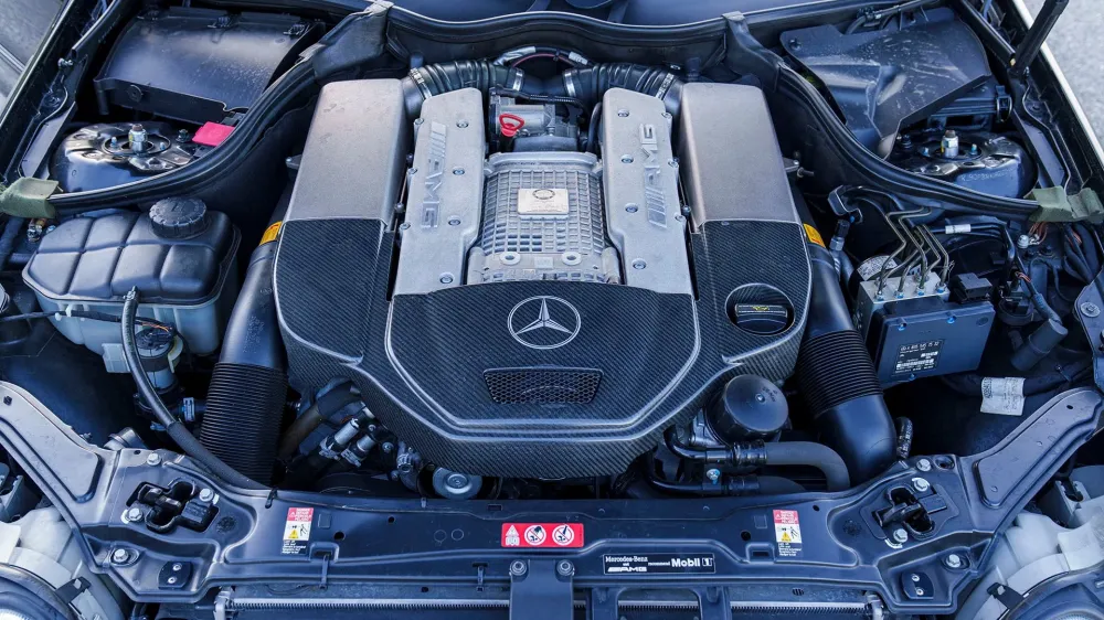 Редчайший кабриолет Mercedes-Benz CLK DTM пустят с молотка