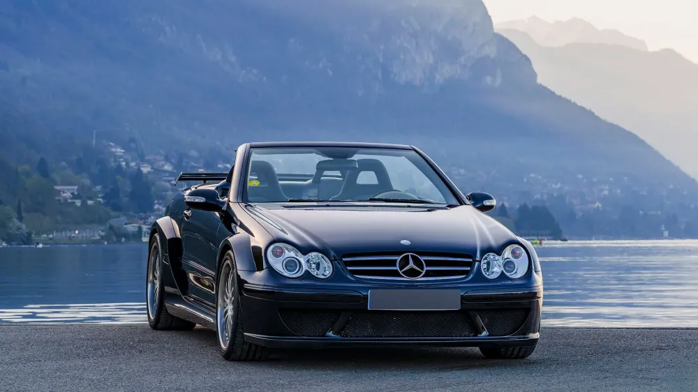 Редчайший кабриолет Mercedes-Benz CLK DTM пустят с молотка