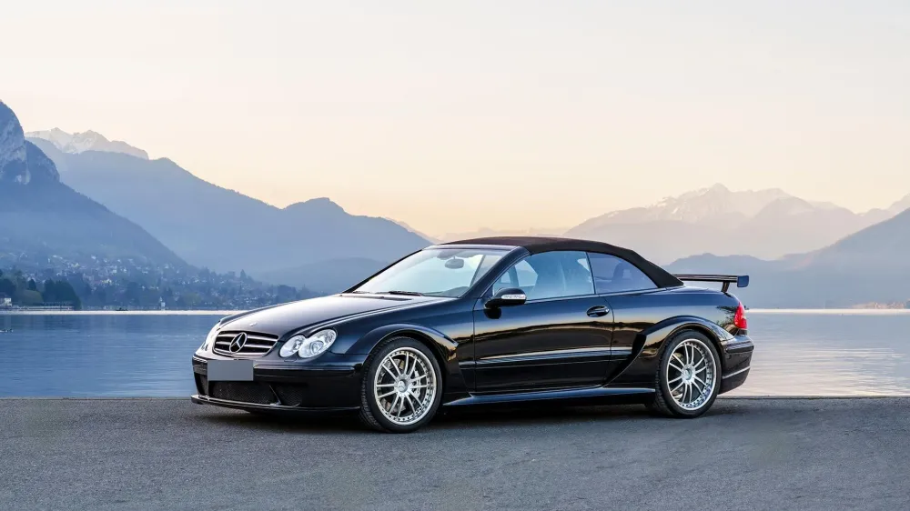 Редчайший кабриолет Mercedes-Benz CLK DTM пустят с молотка