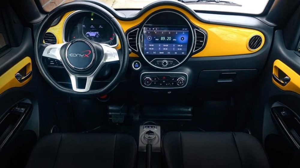Калининградский Автотор показал два крошечных электромобиля Eonyx