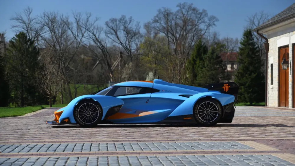McLaren, созданный для компьютерной игры, продали на аукционе