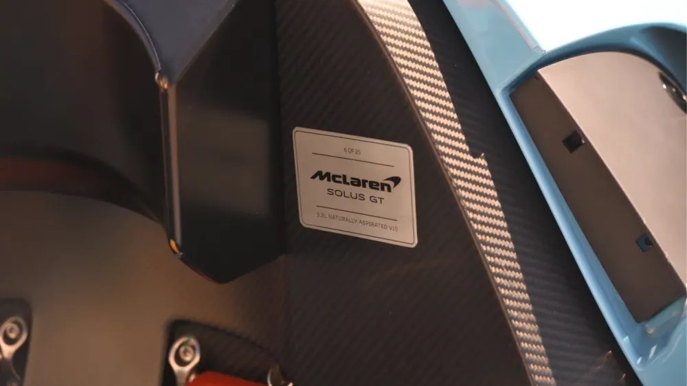 McLaren, созданный для компьютерной игры, продали на аукционе