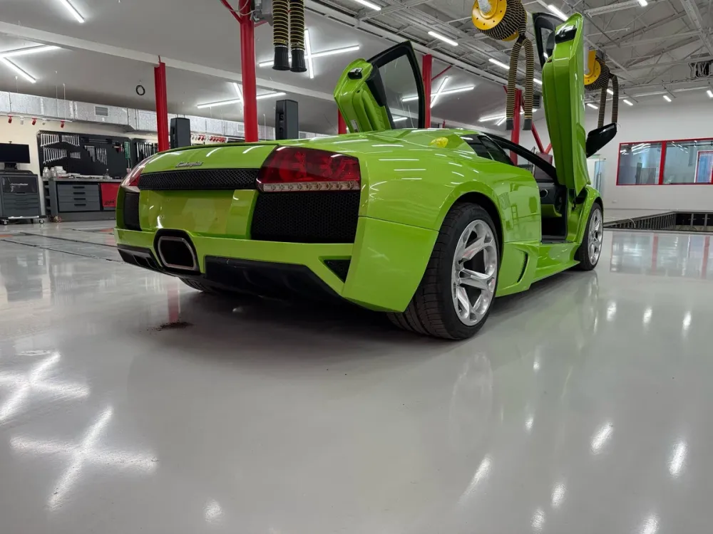17-летний почти новый Lamborghini Murcielago выставили на продажу в Москве