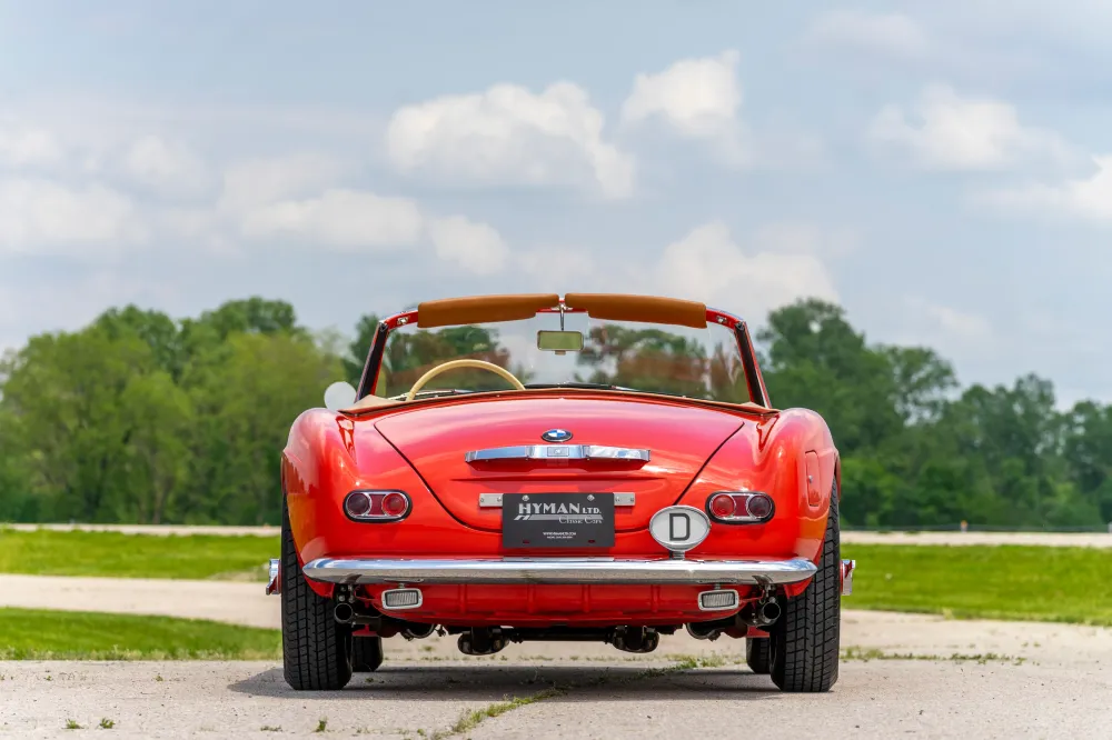 Очень редкий 67-летний BMW 507 оценили более чем в 1,5 миллиона долларов