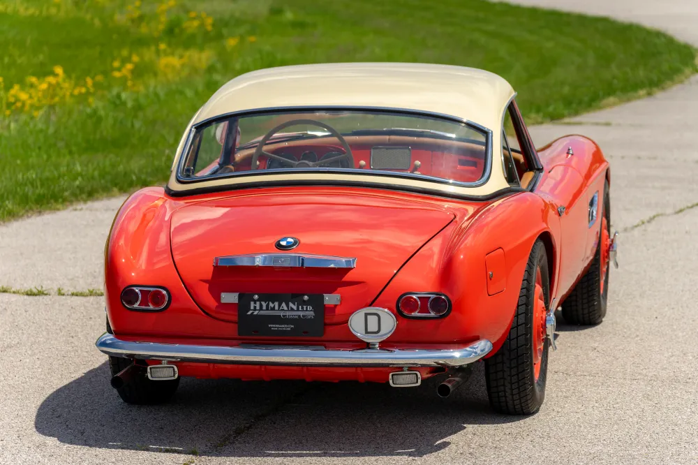 Очень редкий 67-летний BMW 507 оценили более чем в 1,5 миллиона долларов