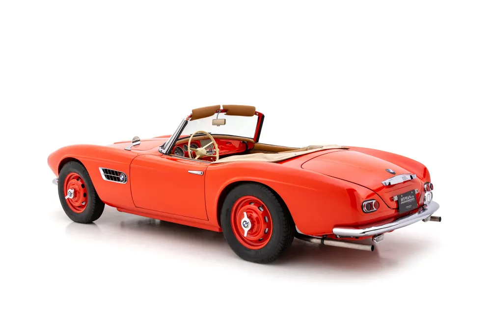 Очень редкий 67-летний BMW 507 оценили более чем в 1,5 миллиона долларов